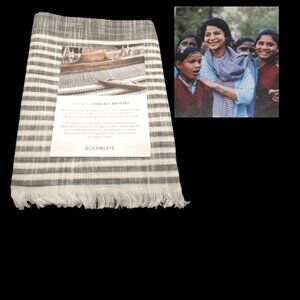 Malabar Scarf South India Weavers Ladies Scarf Bloom & Give